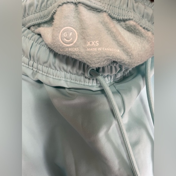 Gilly Hicks Active Fleece-Lined
Cargo Pants - Picture 4 of 10